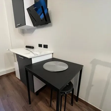 Centre E2 Отель Рига